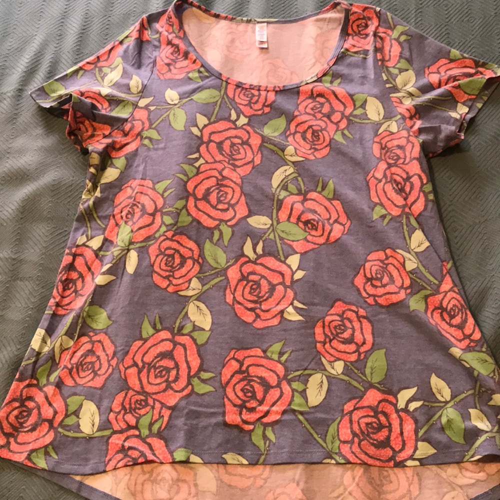 XL LuLaRoe Classic T